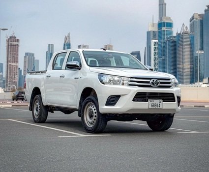 Top Uses for Pickup Truck Rentals in Dubai: Business and Personal